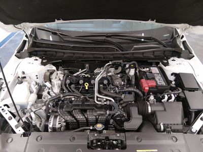 2025 Nissan Altima - Photo 9