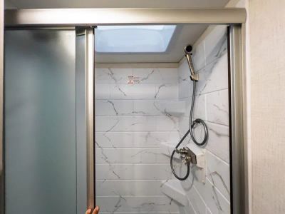 2027 Thor Motor Coach CHATEAU — photo 18 view