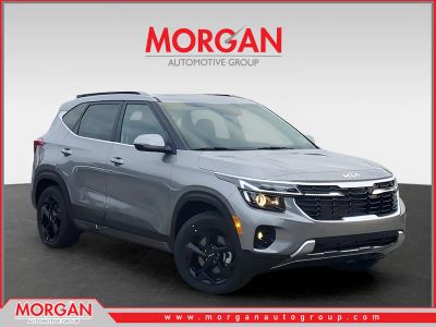 2026 Kia Seltos EX in Gray — front three-quarter view