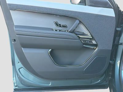 2026 Land Rover Range Rover Sport — photo 22 view