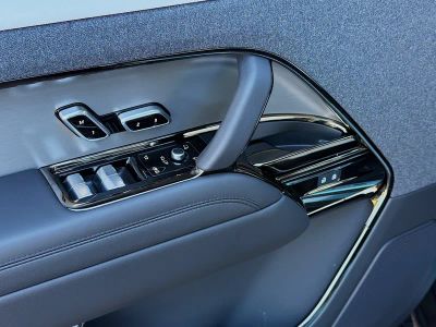 2026 Land Rover Range Rover Sport — photo 23 view
