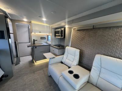 2025 Winnebago NAVION — detail view