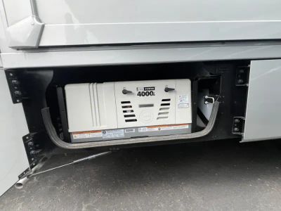 2025 Winnebago NAVION — photo 19 view