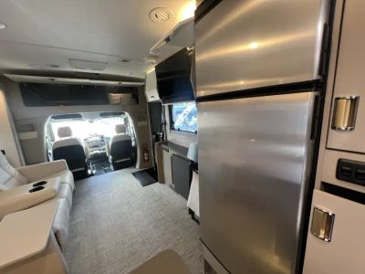 2025 Winnebago NAVION — photo 10 view
