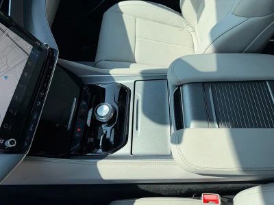 2026 Jeep Grand Wagoneer — photo 25 view