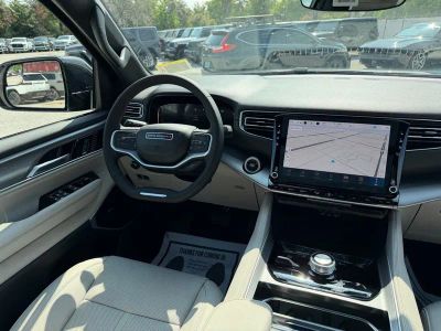 2026 Jeep Grand Wagoneer — photo 39 view