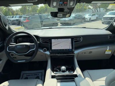2026 Jeep Grand Wagoneer — photo 38 view