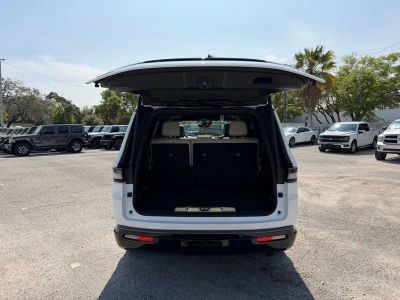 2026 Jeep Grand Wagoneer — photo 41 view