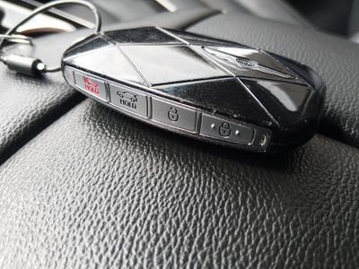 2025 Genesis GV80 — photo 15 view