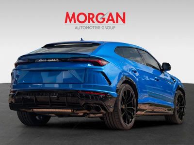 2022 Lamborghini Urus — detail view