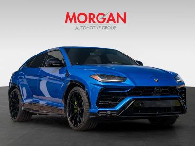 2022 Lamborghini Urus — photo 7 view