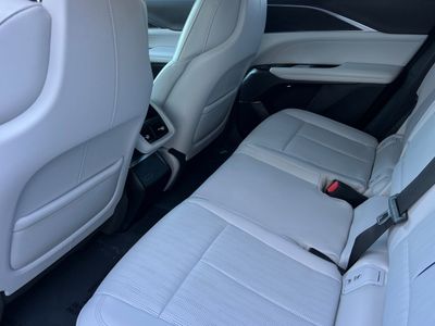 2024 Cadillac LYRIQ - Photo 4