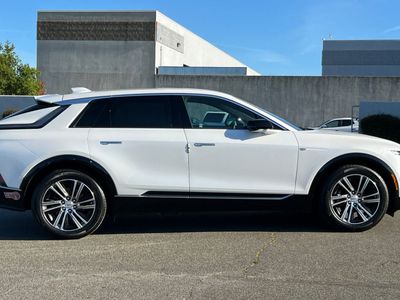 2024 Cadillac LYRIQ - Photo 6