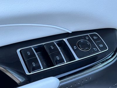 2024 Cadillac LYRIQ - Photo 13