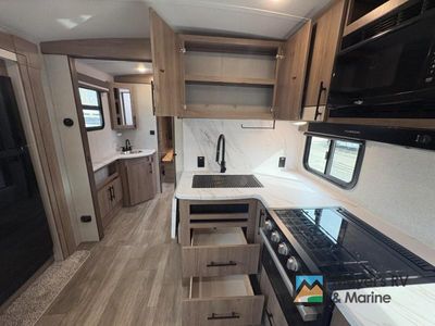 2024 Grand Design Imagine - Photo 16