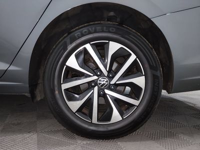 2024 Volkswagen Jetta — photo 10 view