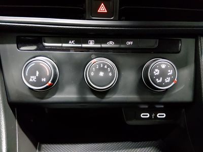2024 Volkswagen Jetta — photo 18 view