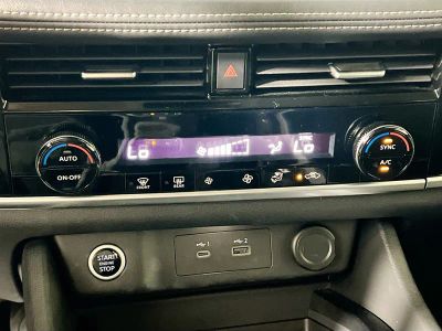 2022 Nissan Rogue — photo 23 view