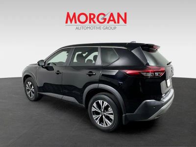 2022 Nissan Rogue — detail view