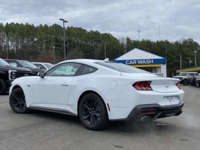 2026 Ford Mustang - Photo 5