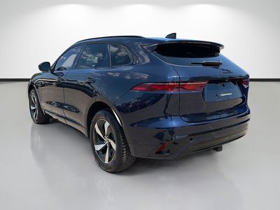 2025 Jaguar F-PACE - Photo 5