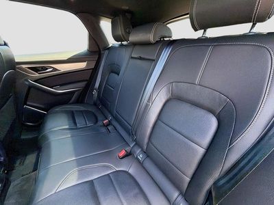 2025 Jaguar F-PACE - Photo 21