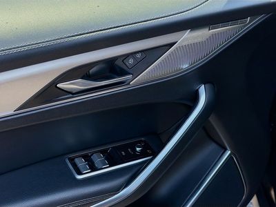 2025 Jaguar F-PACE - Photo 23