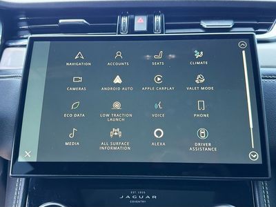 2025 Jaguar F-PACE - Photo 30