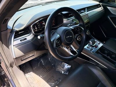 2025 Jaguar F-PACE - Photo 26