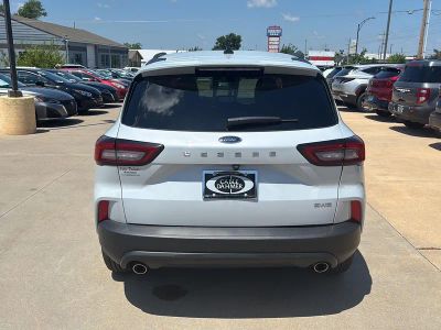 2025 Ford Escape — detail view