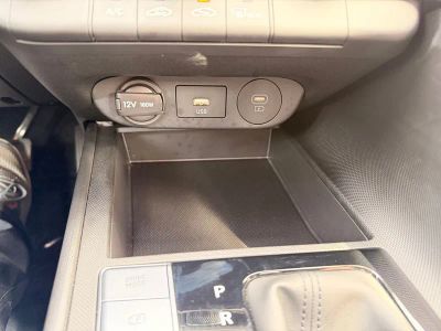 2025 Hyundai Elantra - Photo 21