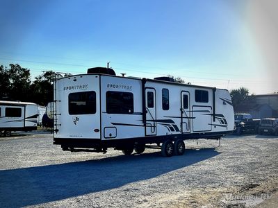 2025 Venture RV SportTrek - Photo 2