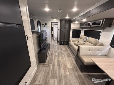 2025 Venture RV SportTrek - Photo 4