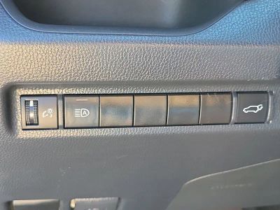 2023 Toyota RAV4 — photo 30 view