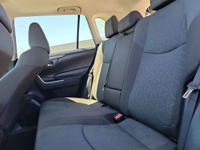2023 Toyota RAV4 — photo 11 view