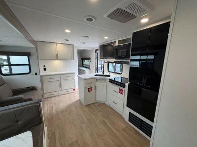 2026 Grand Design Transcend - Photo 10