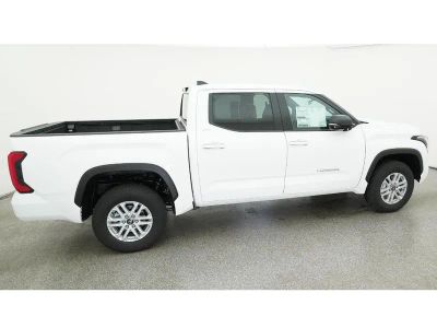 2026 Toyota Tundra 4WD — photo 10 view