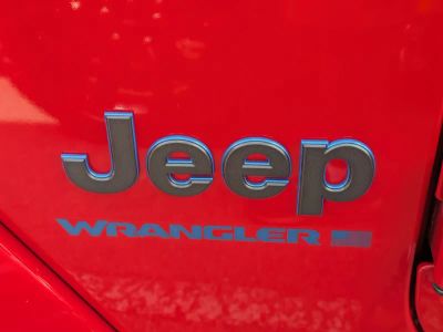 2025 Jeep Wrangler — photo 31 view