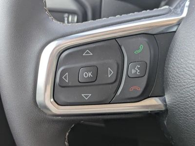 2025 Jeep Wrangler — photo 24 view