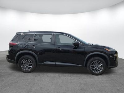 2024 Nissan Rogue - Photo 2