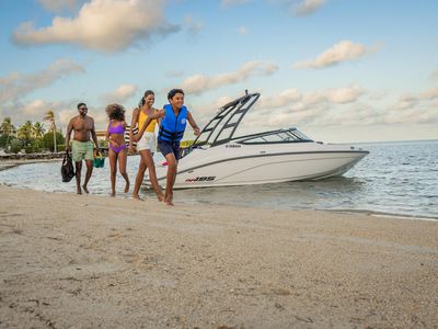 2025 Yamaha Boats AR195 - Photo 10