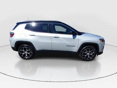 2024 Jeep Compass - Photo 8