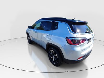 2024 Jeep Compass - Photo 5