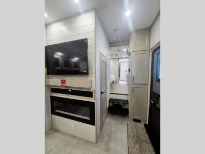 2026 Grand Design Solitude - Photo 11
