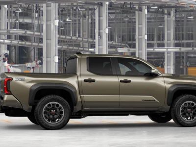 2026 Toyota Tacoma i-FORCE MAX - Photo 14