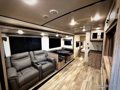 2023 Coachmen Northern Spirit Ultra Lite — interior view