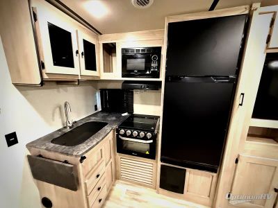 2023 Coachmen Northern Spirit Ultra Lite — photo 8 view
