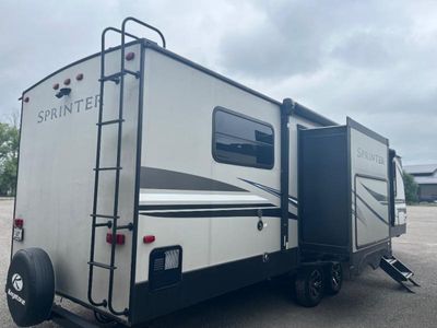 2019 Keystone RV Sprinter - Photo 4
