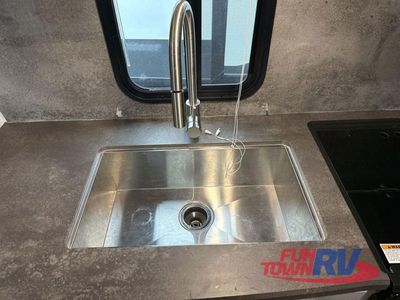 2021 Winnebago Micro Minnie - Photo 15