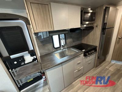 2021 Winnebago Micro Minnie - Photo 14